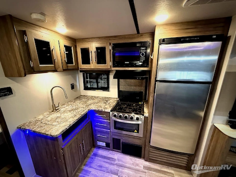 2020 CrossRoads Zinger ZR280RB RV Photo 3