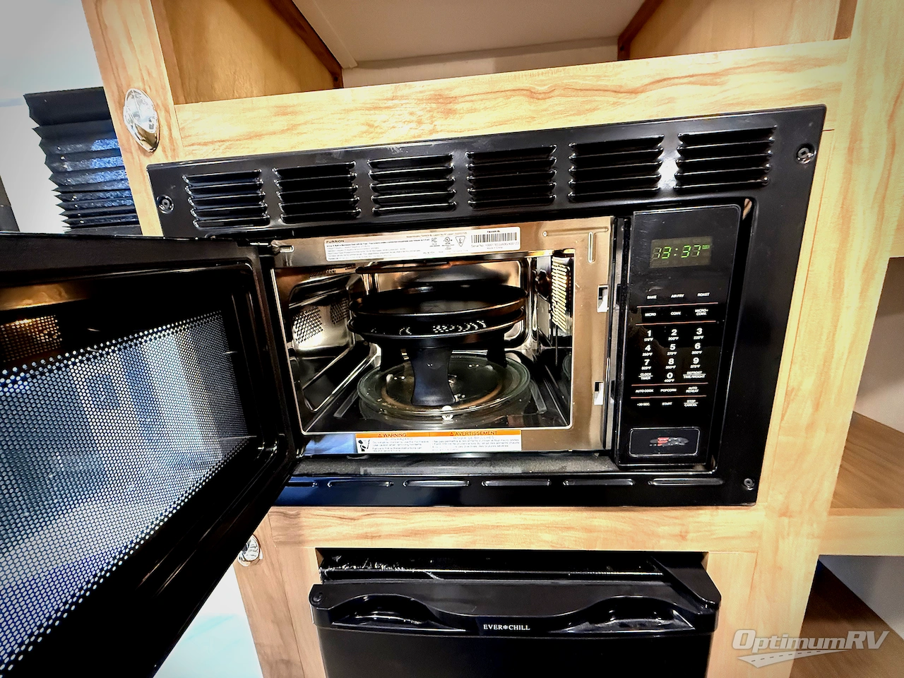 2025 Forest River Cherokee Wolf Pup 16EV Photo 8