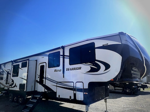 Used 2018 Heartland Road Warrior 429 Featured Photo