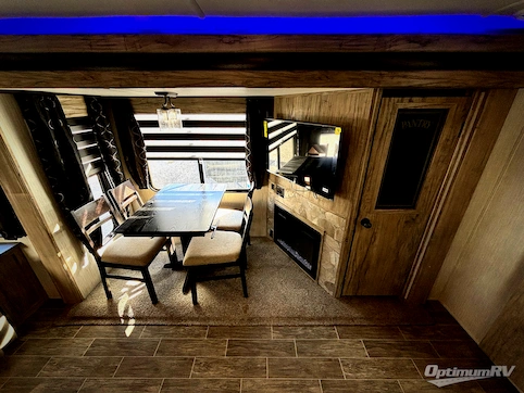 2021 Forest River Cherokee Alpha Wolf 23RD-L RV Photo 3