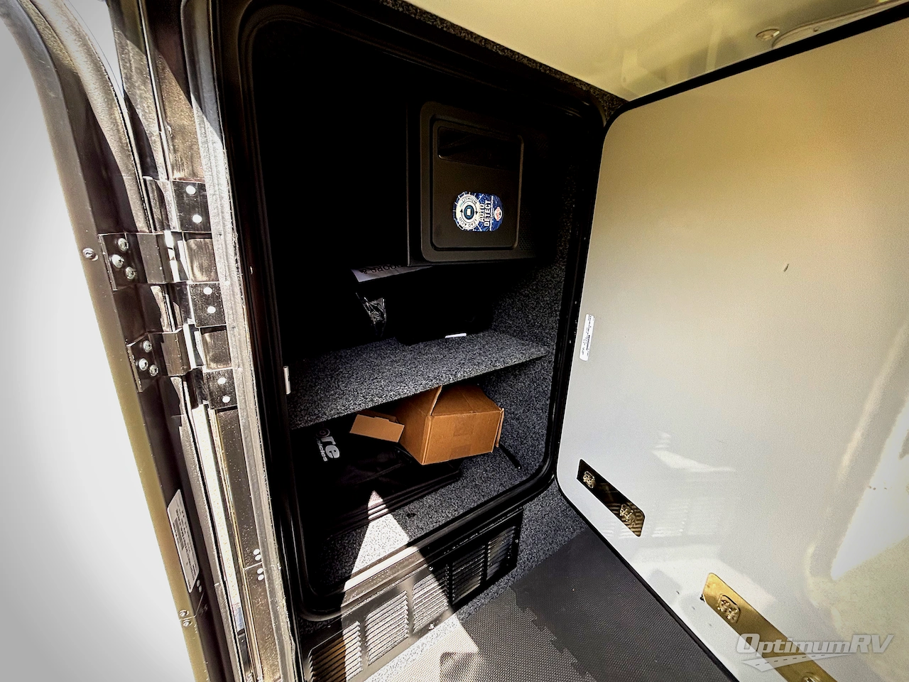 2025 Encore RV ROG 12RK Photo 31