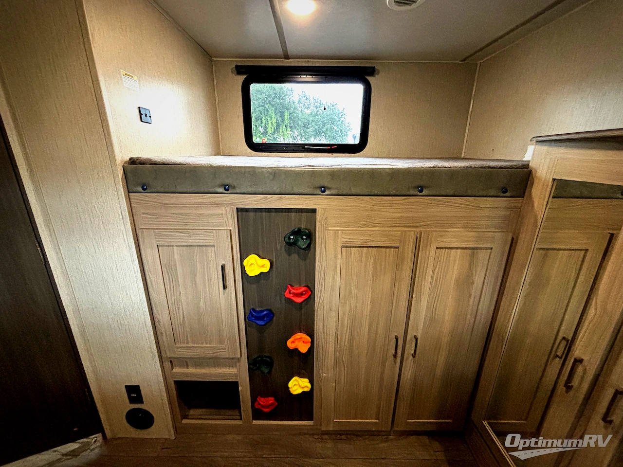 2020 Coachmen Freedom Express Liberty Edition 320BHDSLE Photo 15