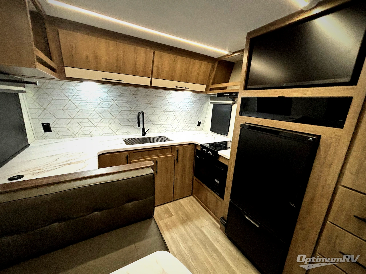 2024 Grand Design Imagine AIM 15BH Photo 6