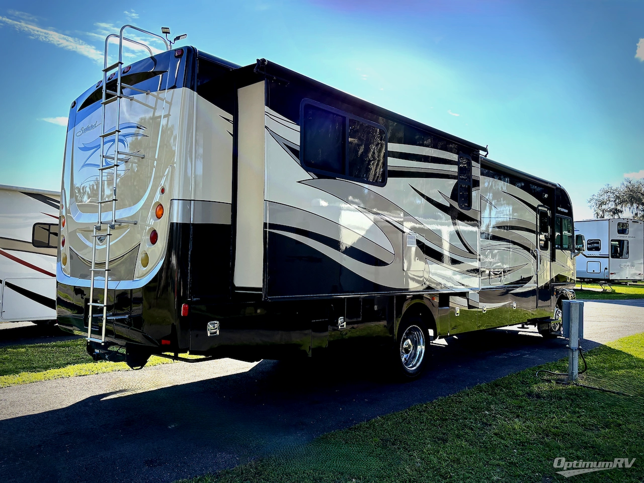 2012 Fleetwood Southwind 36S Photo 2