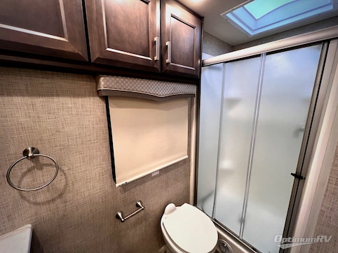 2023 Thor Challenger 37FH RV Photo 4