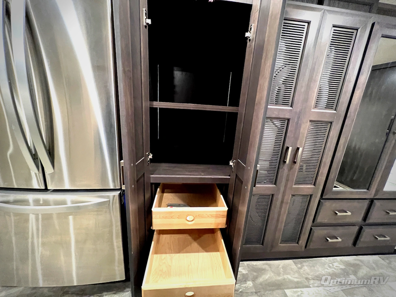 2023 Thor Challenger 37FH Photo 34