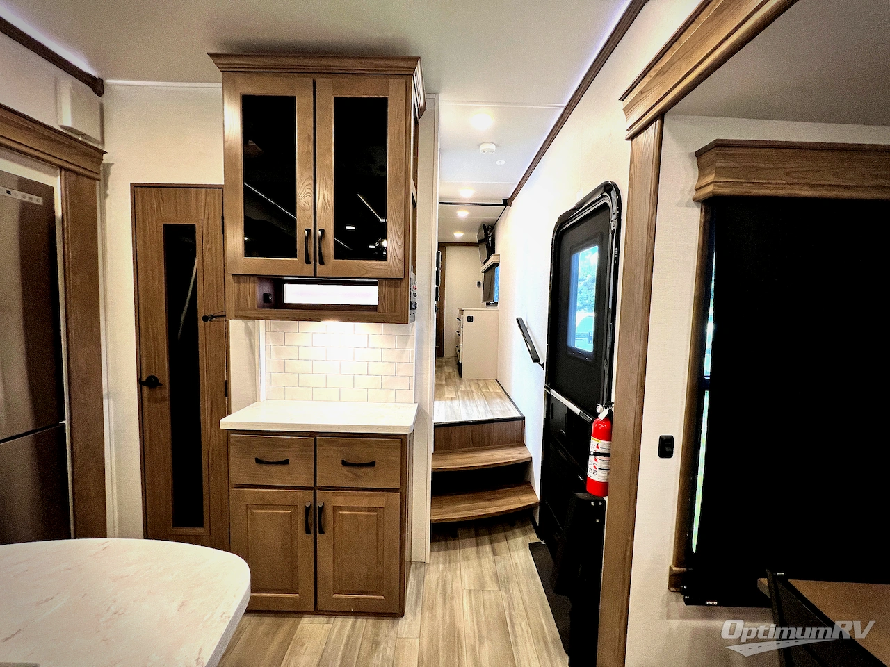 2024 Alliance Paradigm 310RL Photo 13