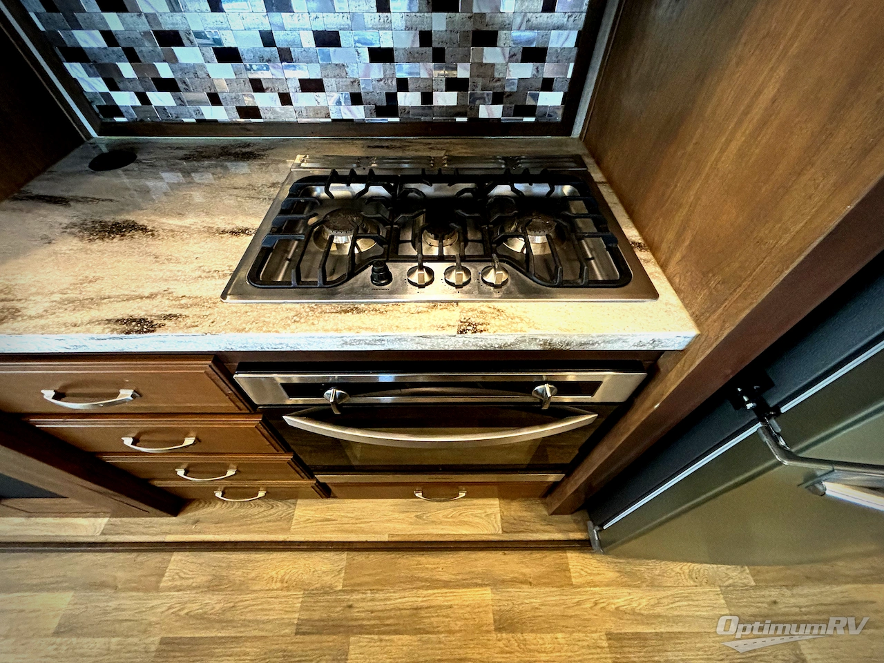 2017 Keystone Montana 3721RL Photo 10