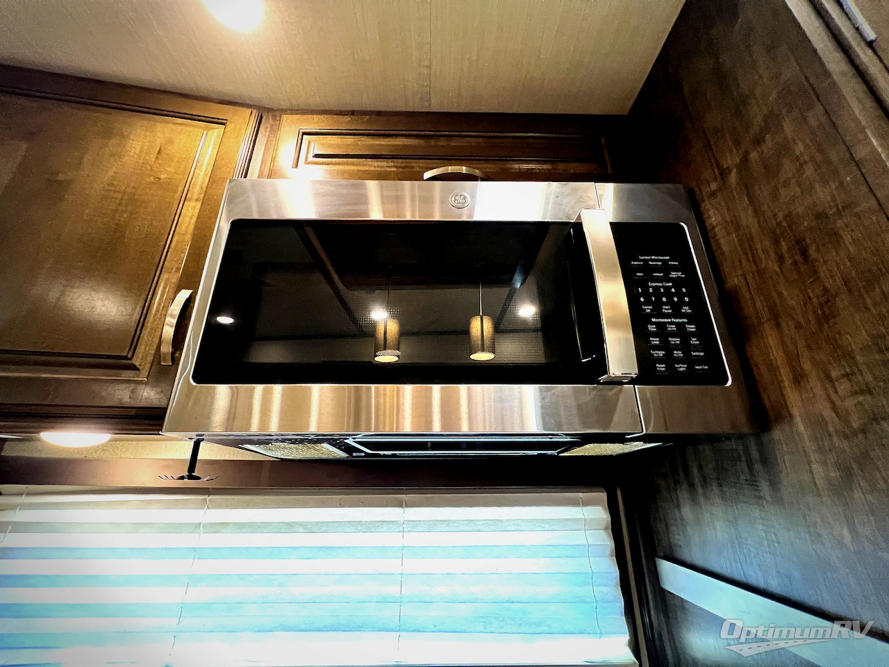 2019 Grand Design Solitude 372WB Photo 14