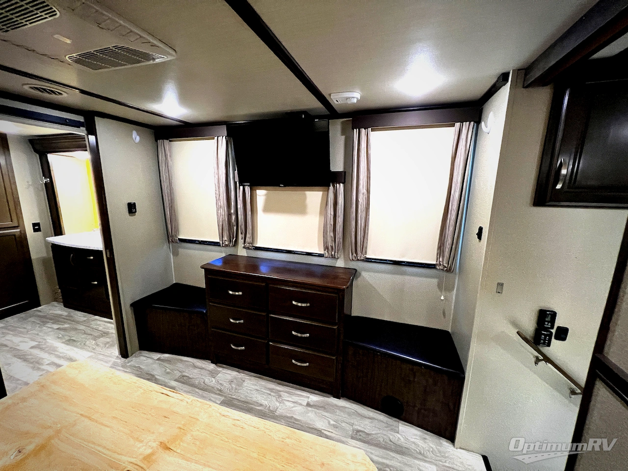 2019 Grand Design Solitude 372WB Photo 18