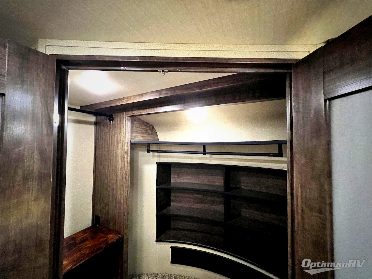 2019 Grand Design Solitude 372WB Photo 23