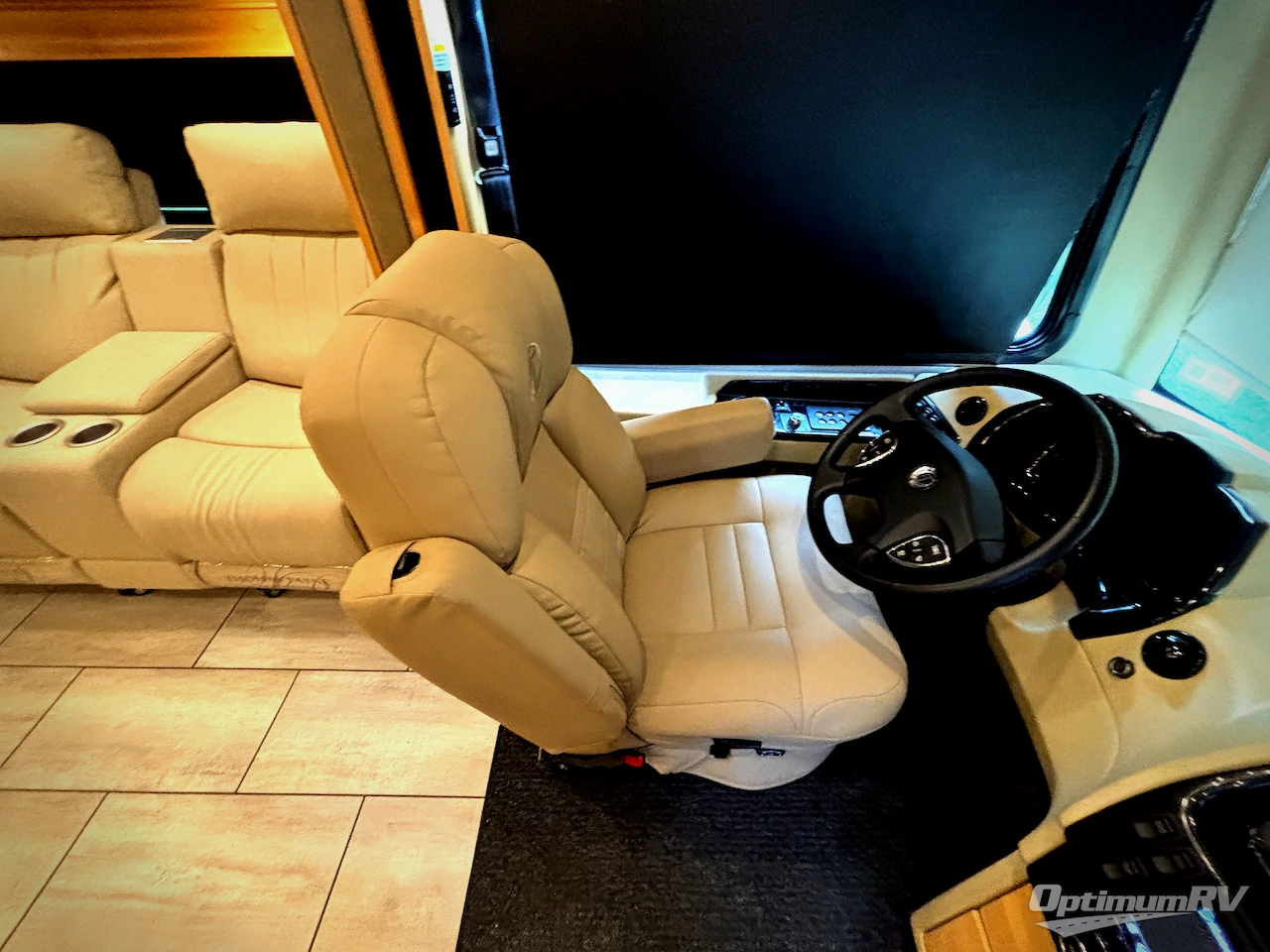 2022 Tiffin Allegro Breeze 33 BR Photo 6