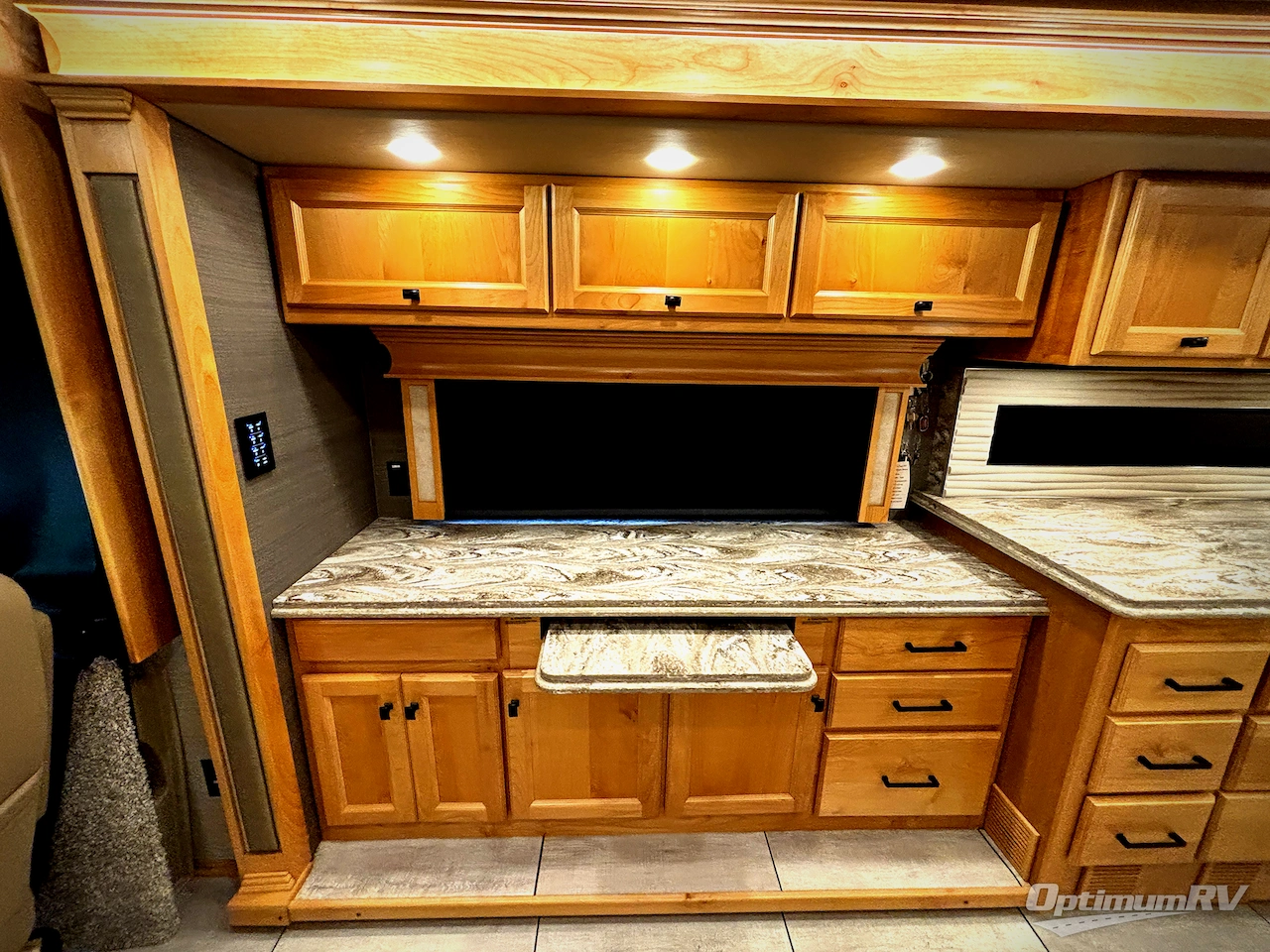2022 Tiffin Allegro Breeze 33 BR Photo 13