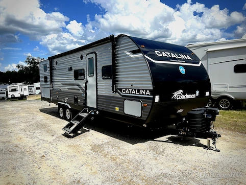Used 2024 Coachmen Catalina Legacy Edition 293QBCK Featured Photo