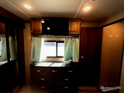 2019 Grand Design Reflection 315RLTS RV Photo 4