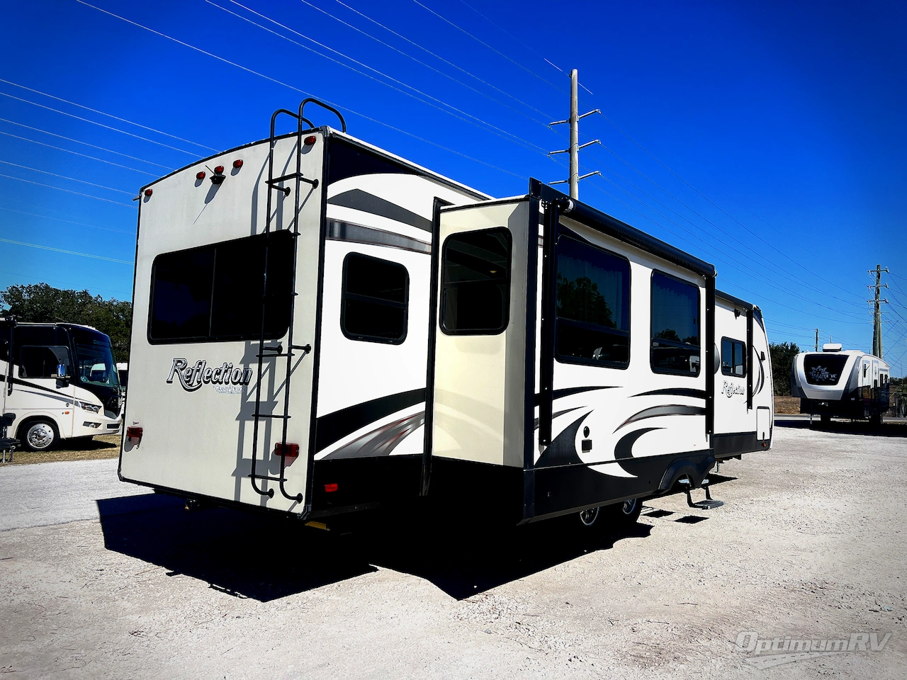 2019 Grand Design Reflection 315RLTS Photo 3