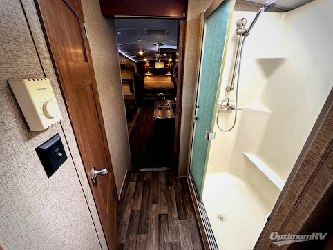 2015 Keystone Montana 3402 RL RV Photo 3