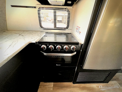 2022 Coachmen Freedom Express Ultra Lite 259FKDS RV Photo 3