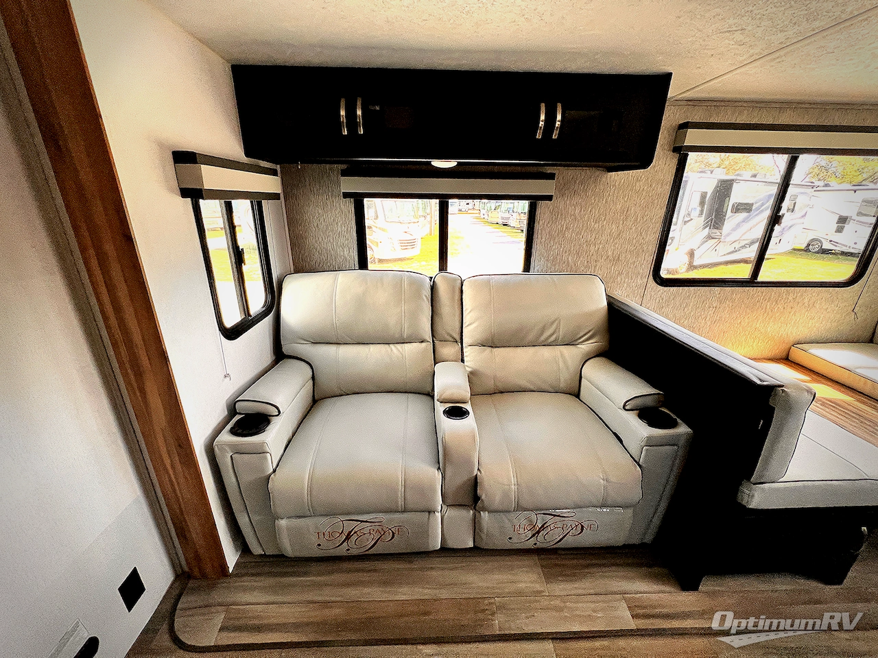 2022 Coachmen Freedom Express Ultra Lite 259FKDS Photo 6