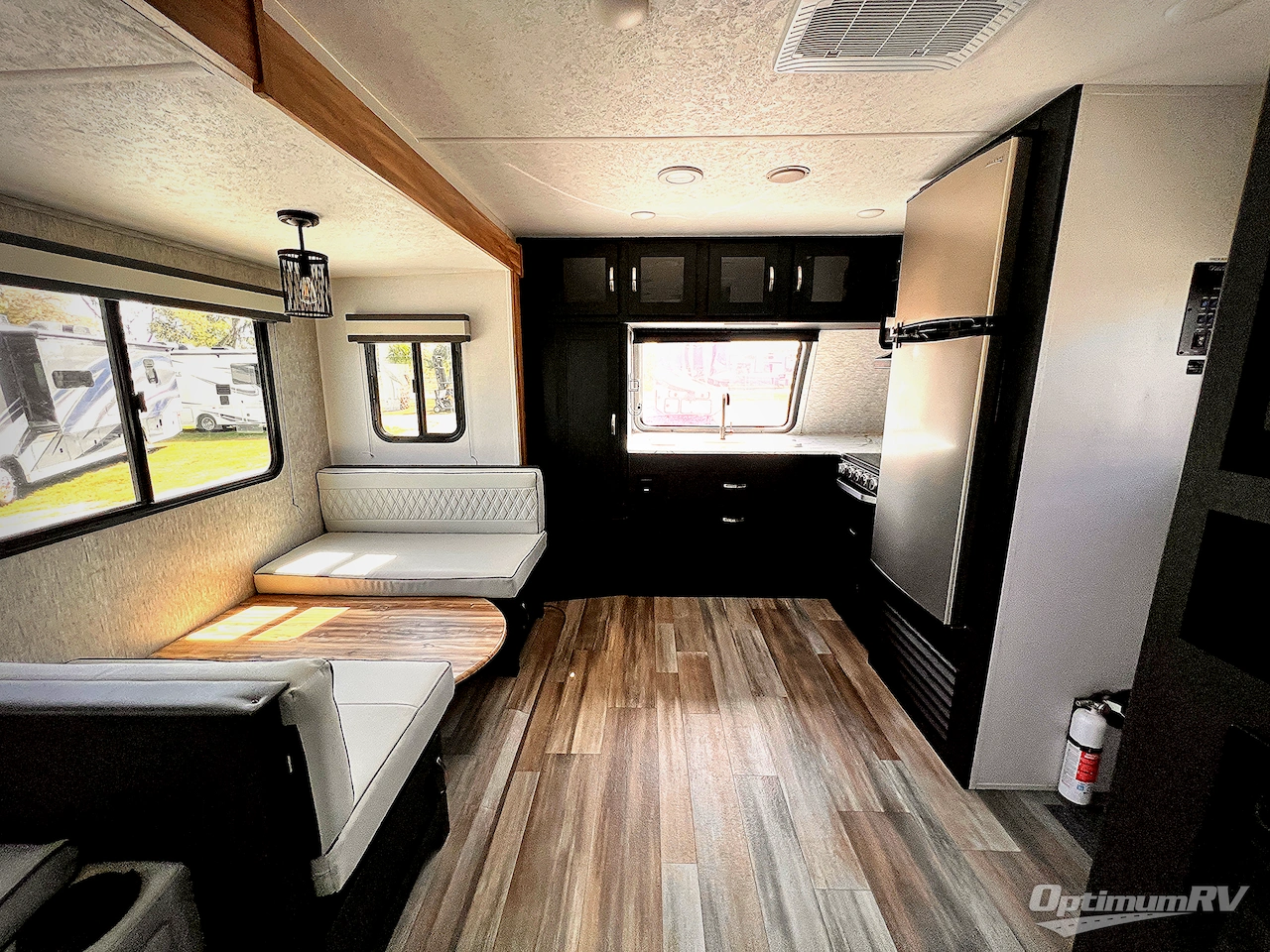 2022 Coachmen Freedom Express Ultra Lite 259FKDS Photo 8