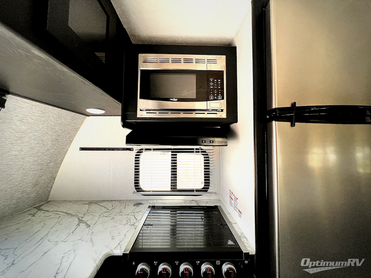 2022 Coachmen Freedom Express Ultra Lite 259FKDS Photo 12