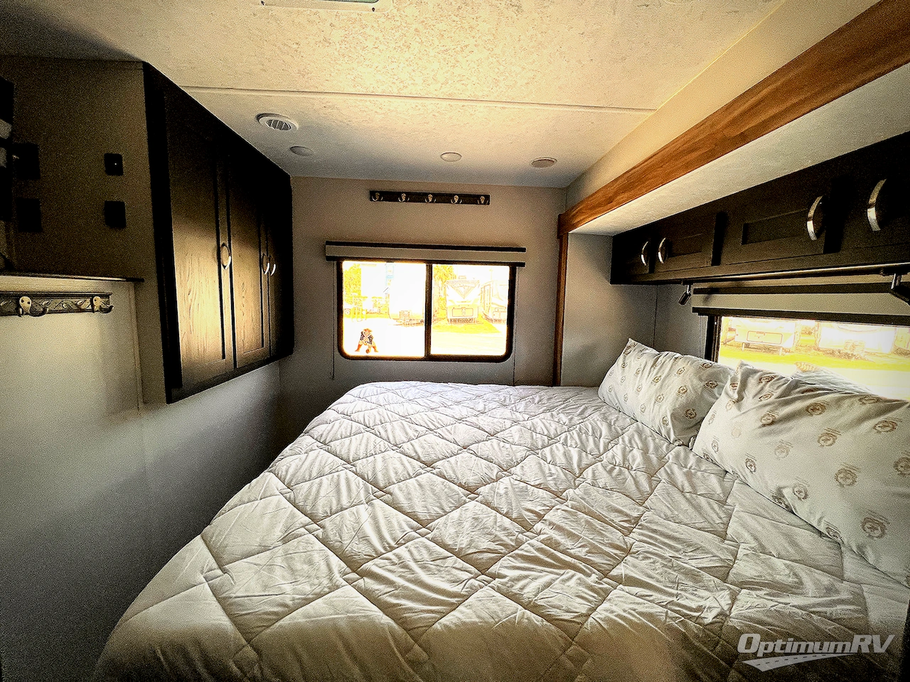 2022 Coachmen Freedom Express Ultra Lite 259FKDS Photo 15