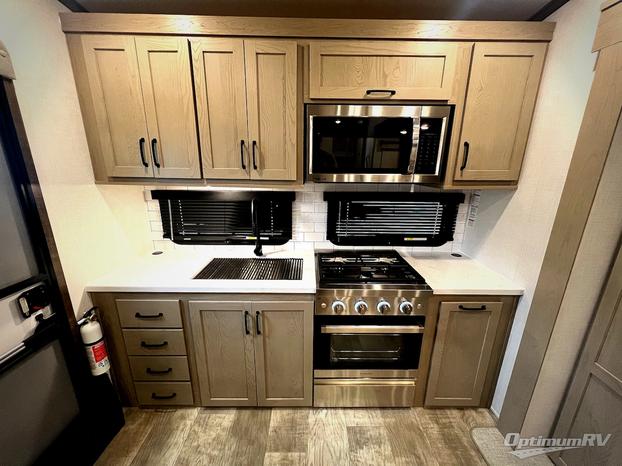 2024 Forest River Rockwood Signature 282RD Photo 7
