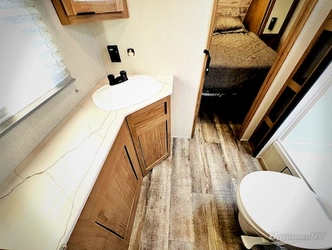 2024 Forest River Cherokee Alpha Wolf 23LDE-L RV Photo 4