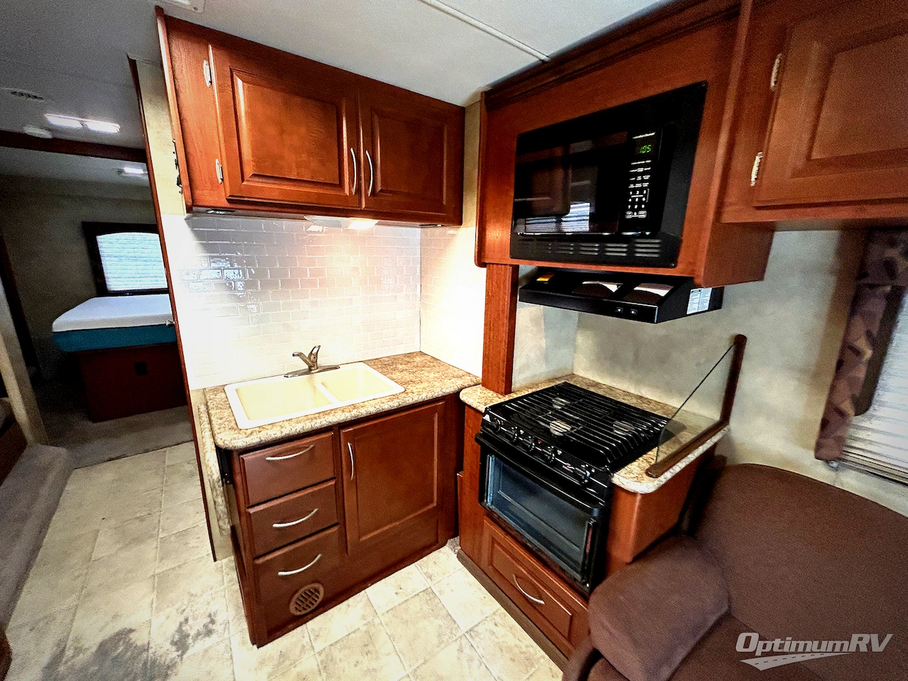 2011 Thor Four Winds 31A Photo 15
