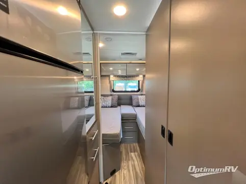 2022 Thor Axis 24.1 RV Photo 3