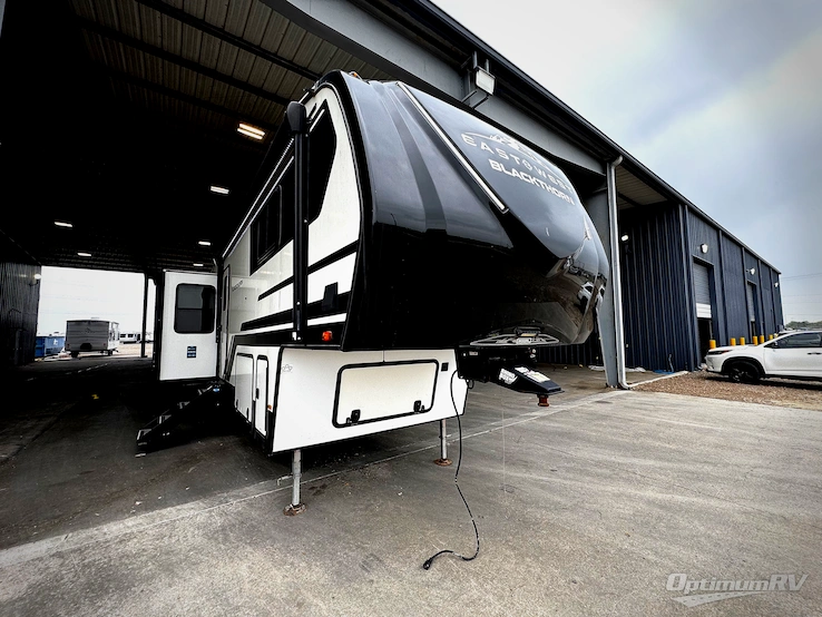 2024 East To West Blackthorn 3100RL RV Photo 1