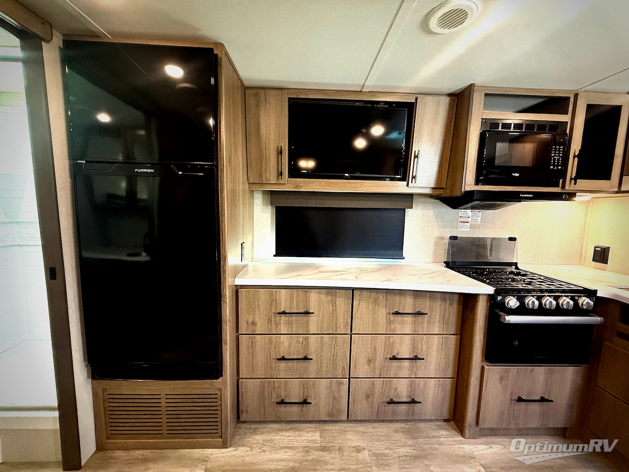 2023 Grand Design Imagine XLS 22RBE Photo 11