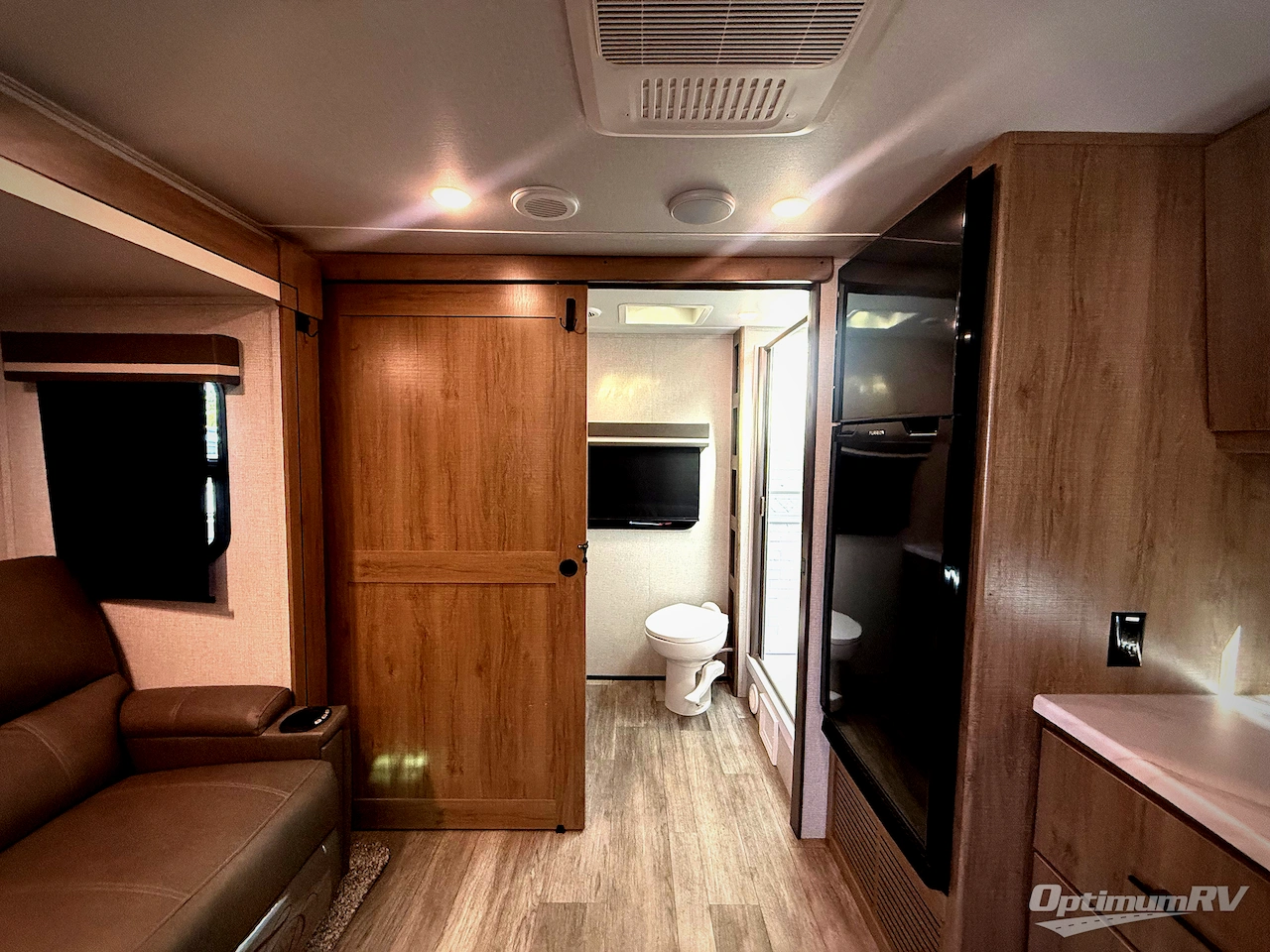 2023 Grand Design Imagine XLS 22RBE Photo 16