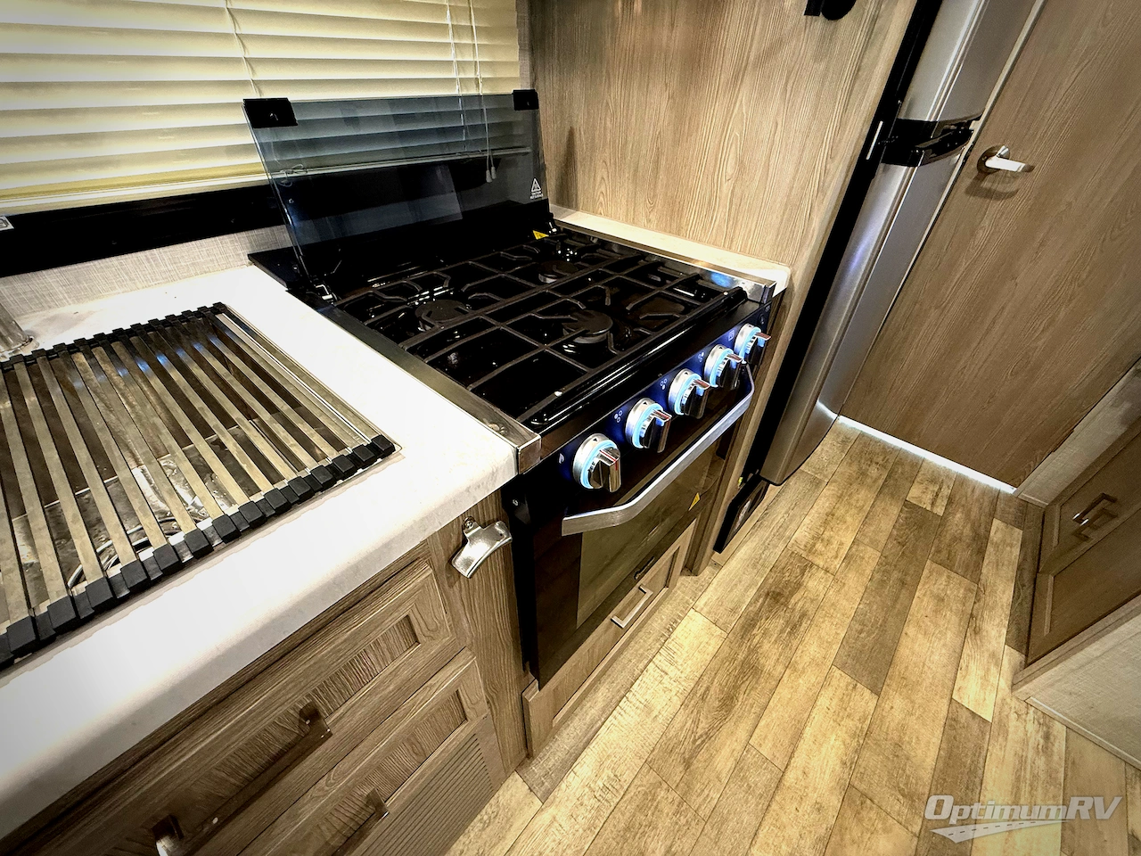 2022 Forest River Flagstaff E-Pro E20BHS Photo 11