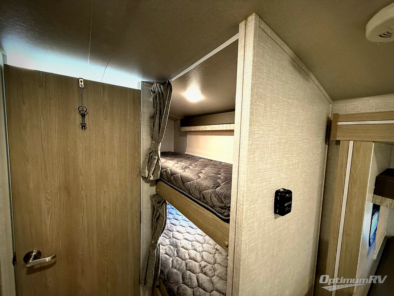2022 Forest River Flagstaff E-Pro E20BHS Photo 13