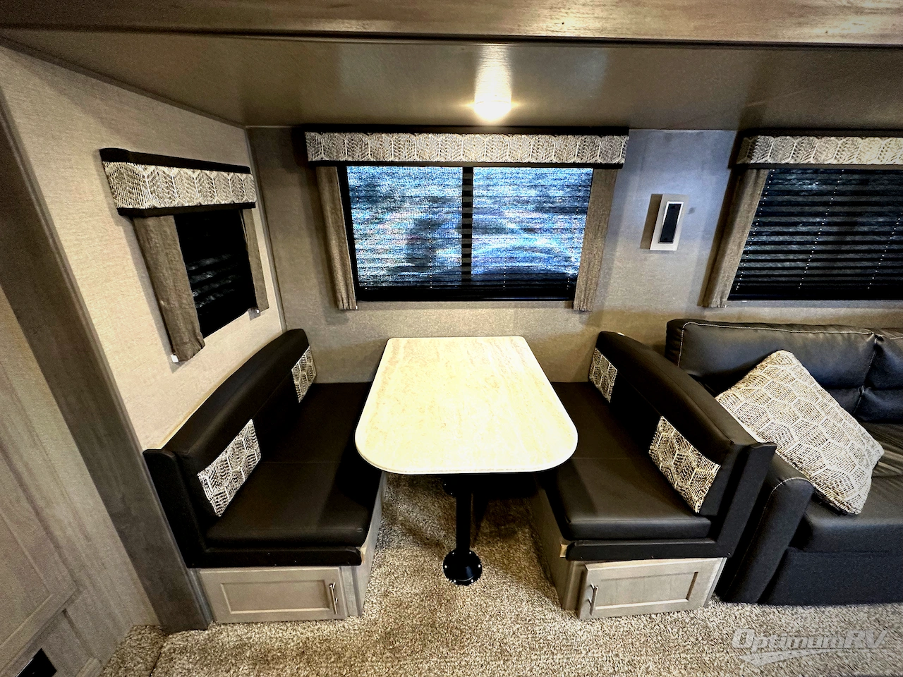 2022 Coachmen Catalina Legacy 303RKDS Photo 8
