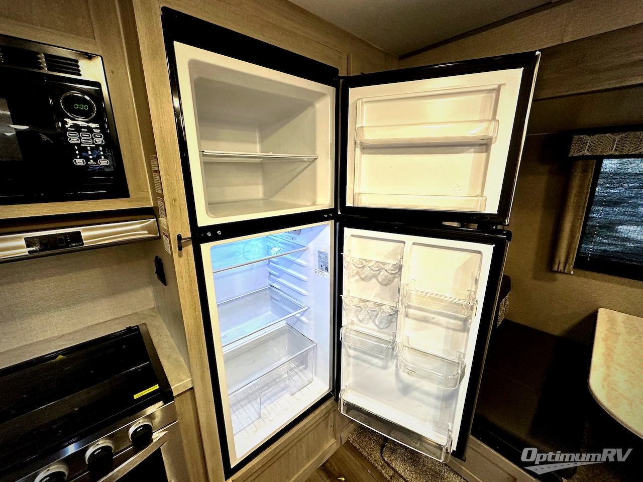 2022 Coachmen Catalina Legacy 303RKDS Photo 18