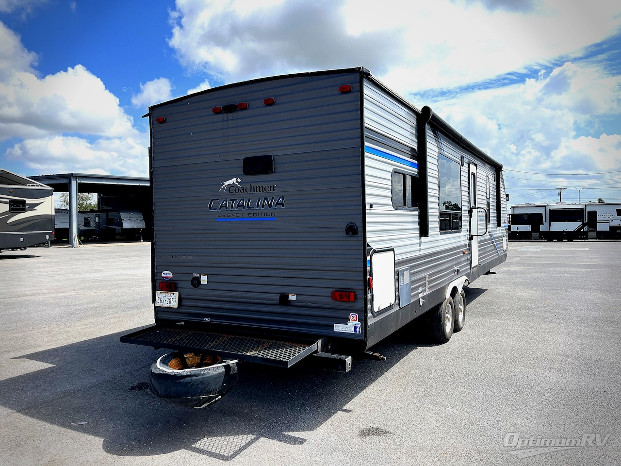 2022 Coachmen Catalina Legacy 303RKDS Photo 2