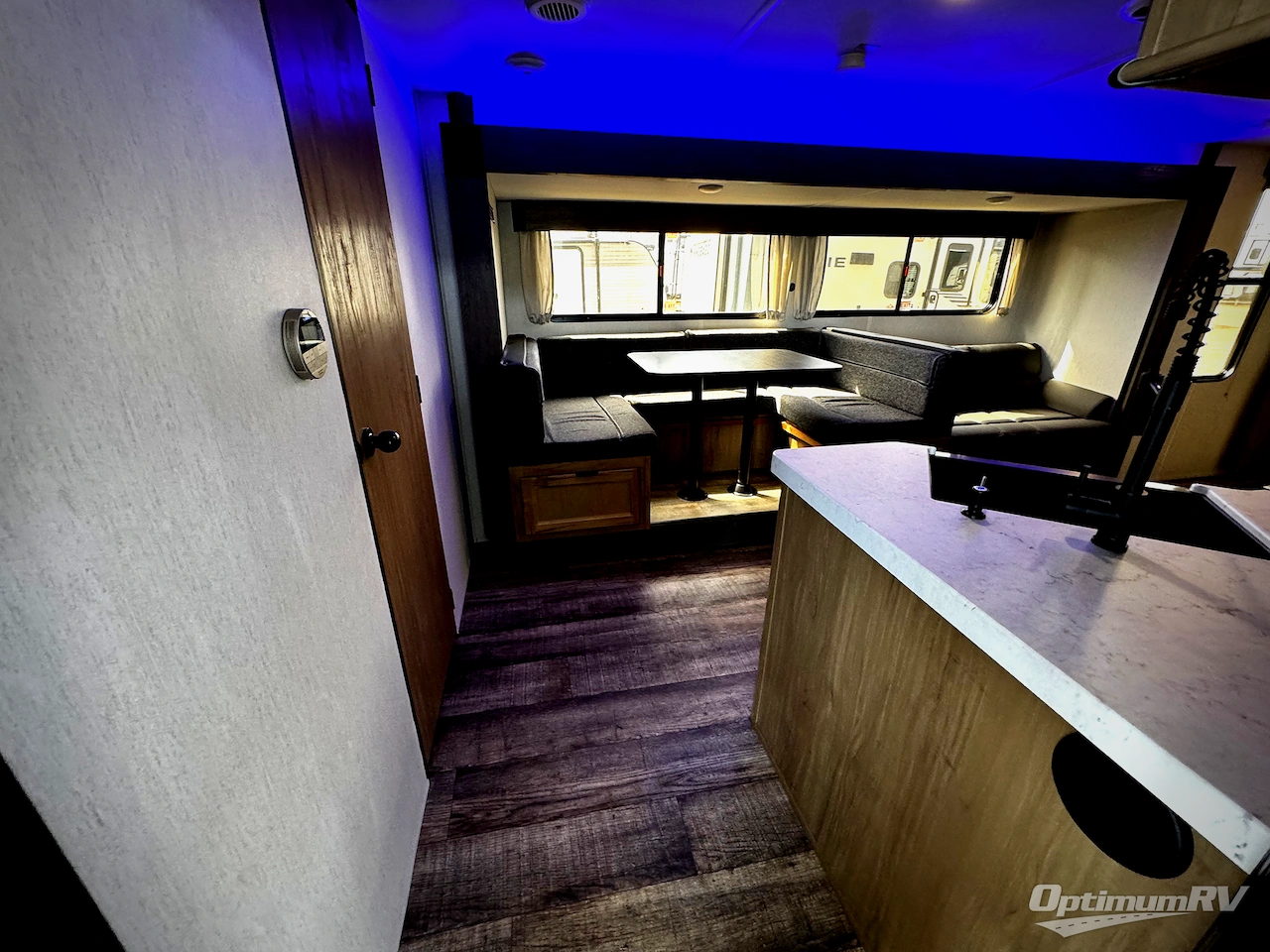 2024 Forest River Cherokee Grey Wolf 29QB Photo 3