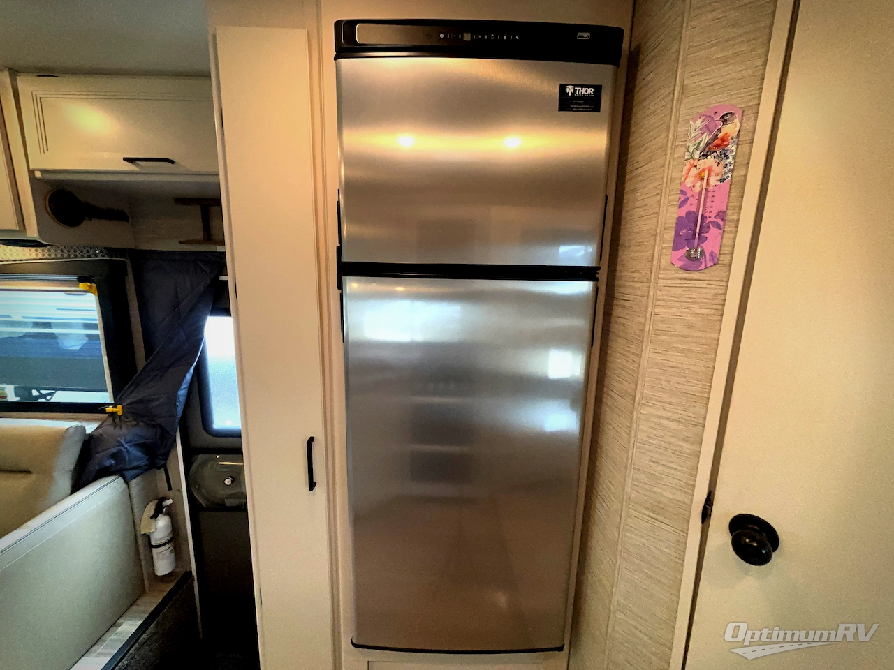 2023 Thor Chateau 31EV Photo 18