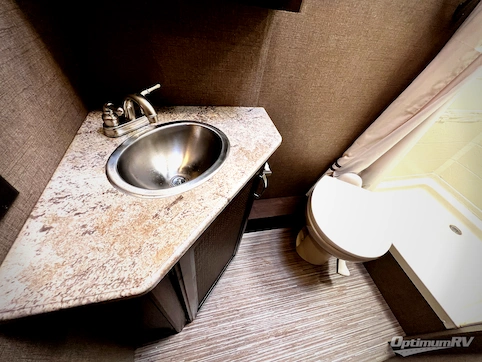 2017 Thor Axis 25.3 RV Photo 4