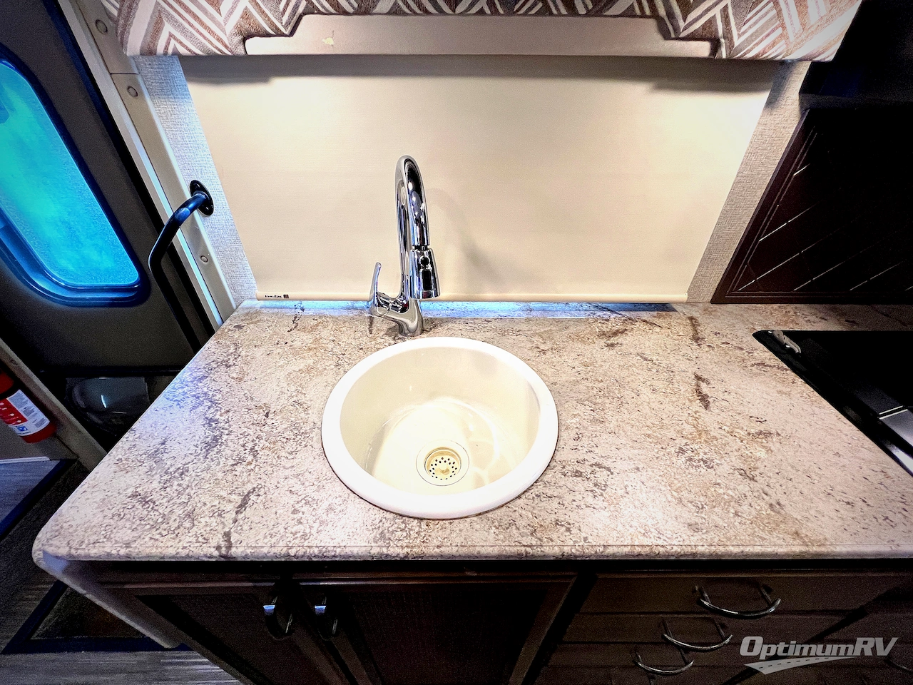 2017 Thor Axis 25.3 Photo 11