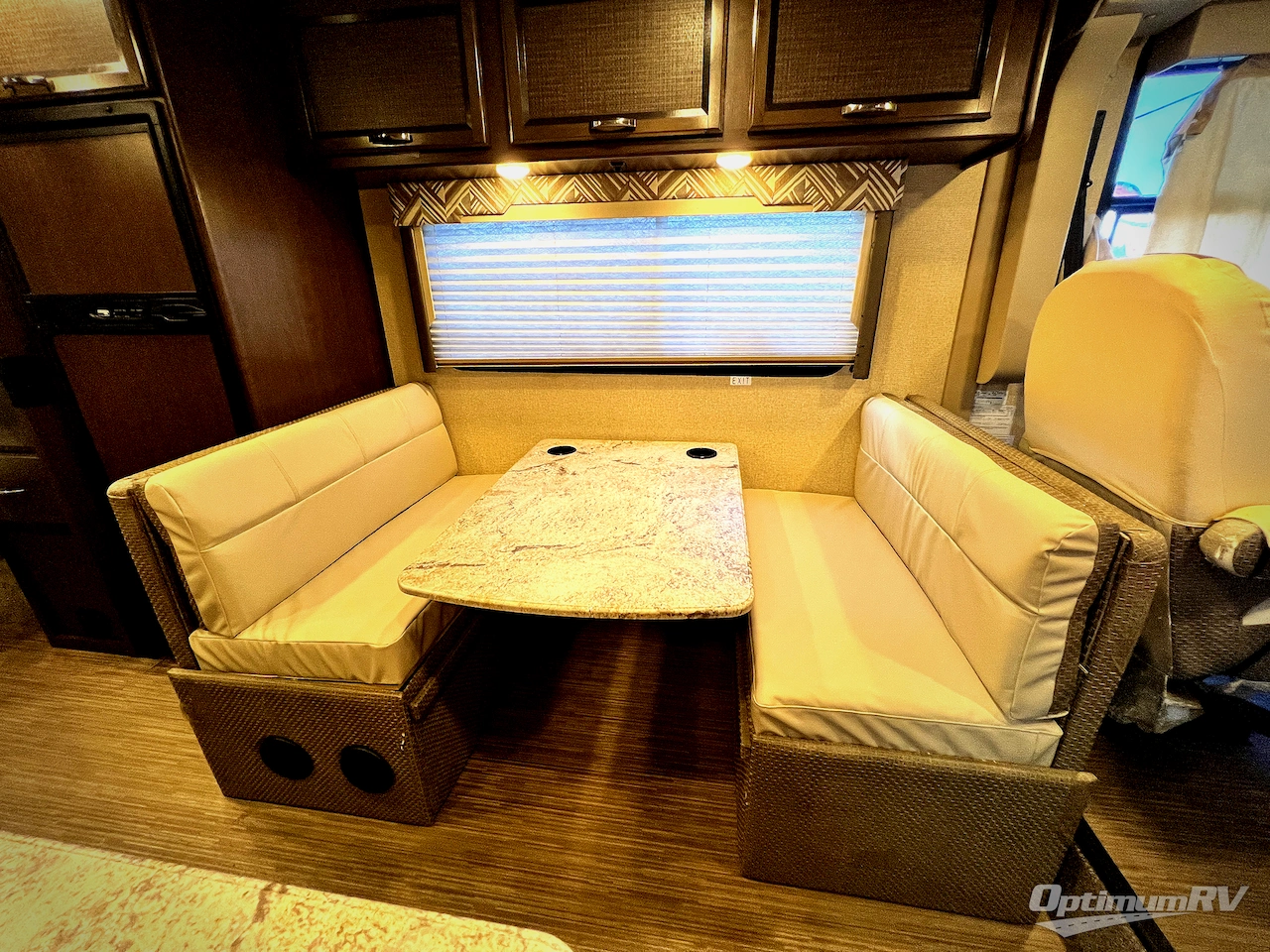 2017 Thor Axis 25.3 Photo 9