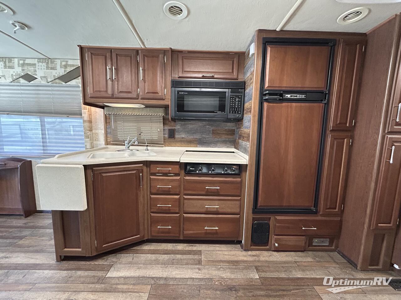2006 Winnebago Journey 36G Photo 7