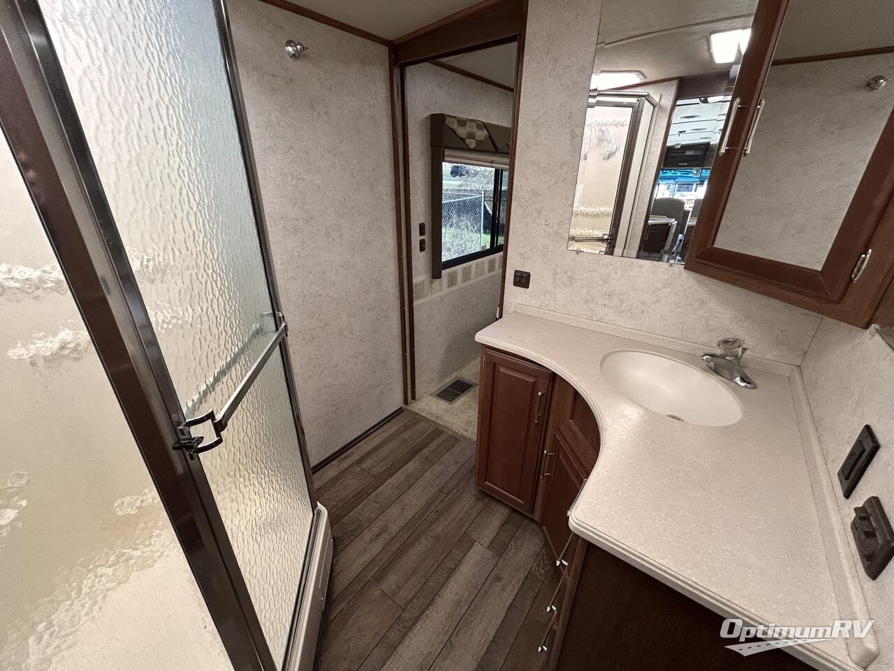 2006 Winnebago Journey 36G Photo 11