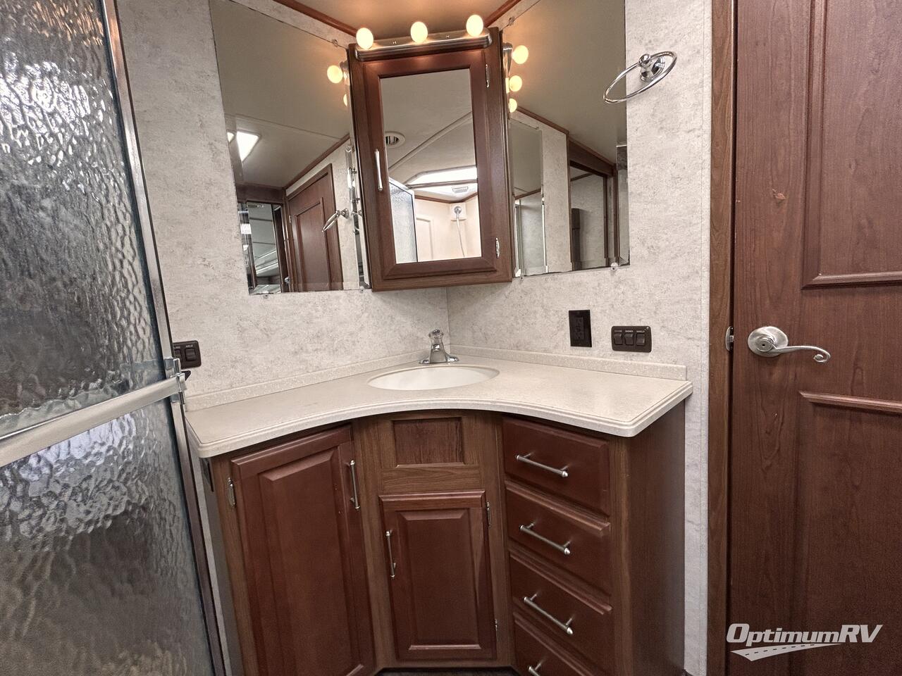 2006 Winnebago Journey 36G Photo 13