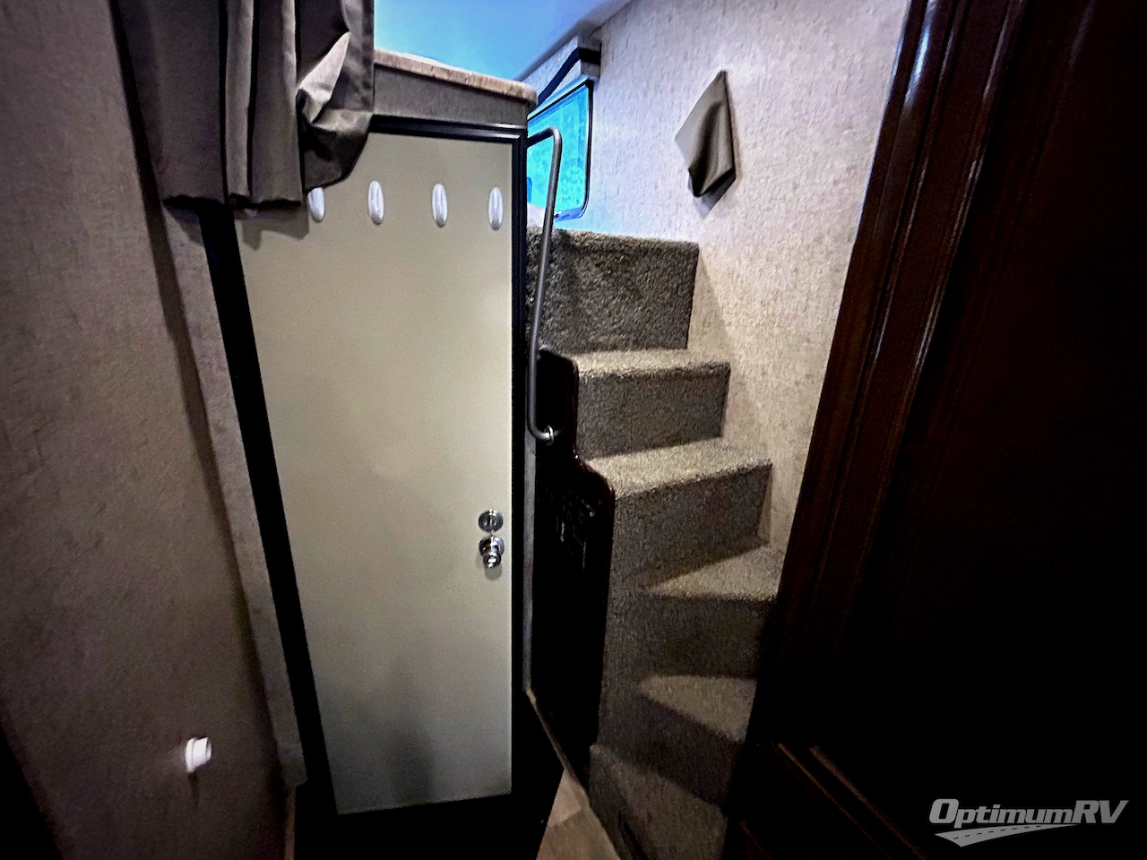 2019 Thor Outlaw 37GP Photo 17