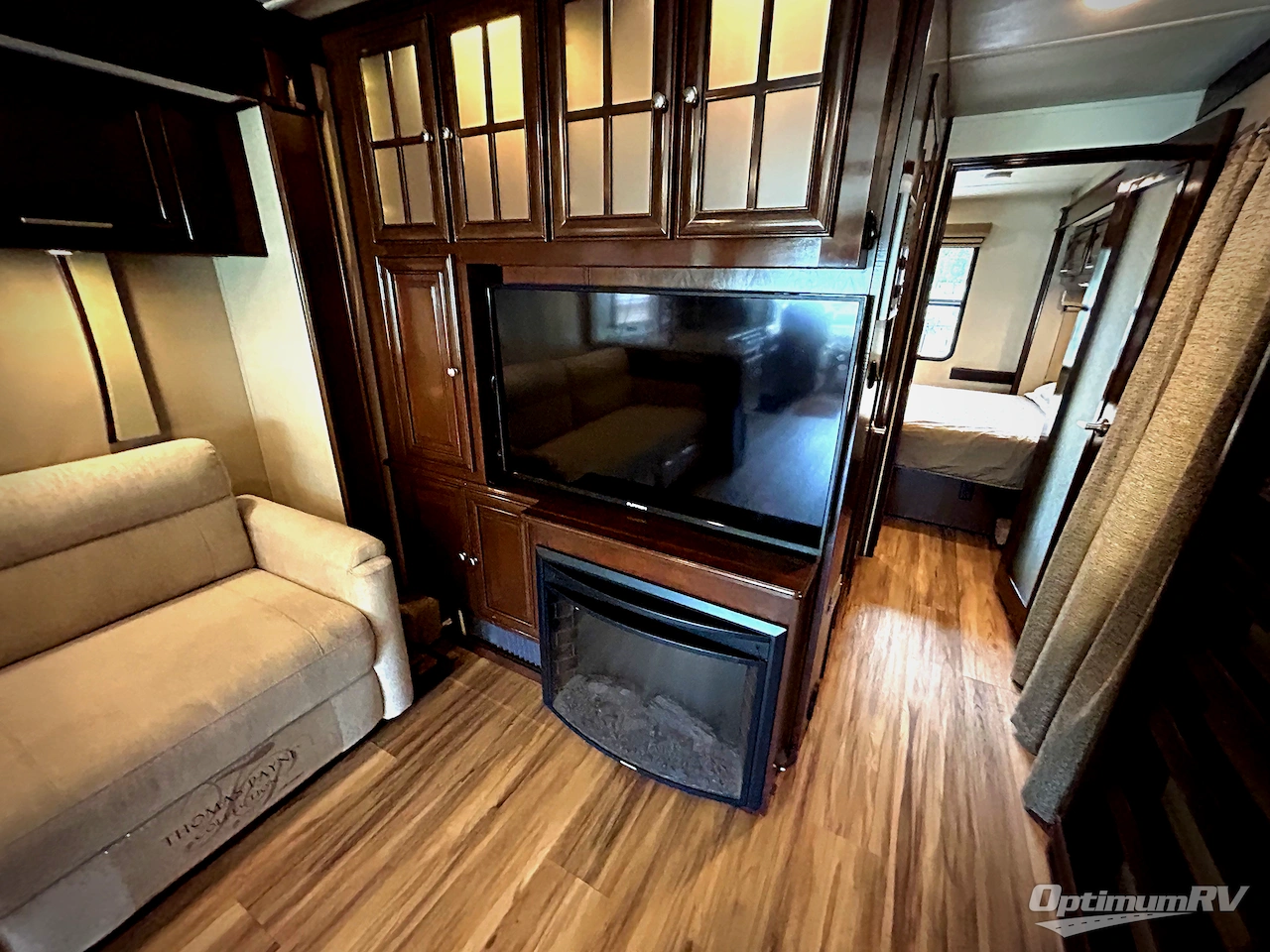 2018 Forest River Georgetown XL 377TS Photo 12