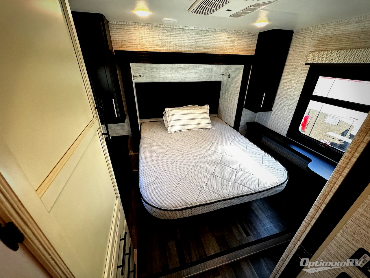 2024 Entegra Odyssey 30Z Photo 21