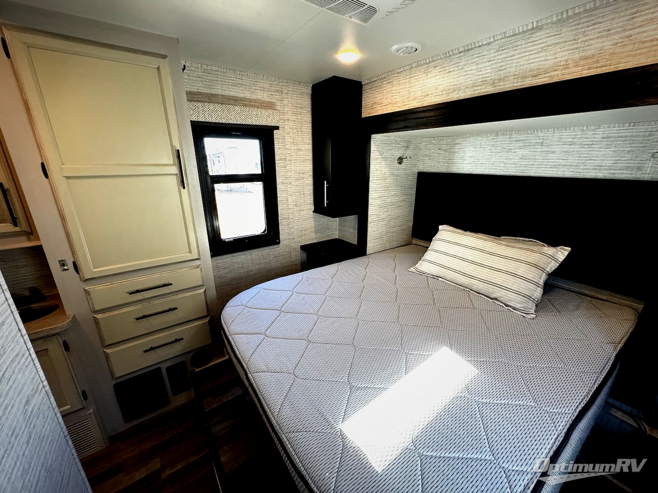 2024 Entegra Odyssey 30Z Photo 22